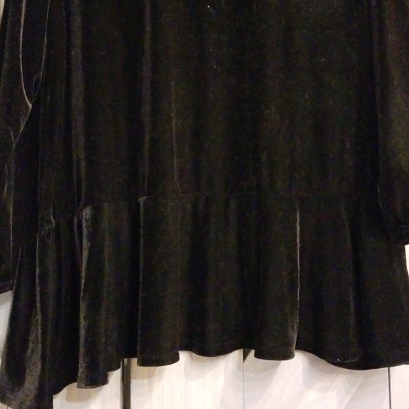 Velour black, beautiful addition to your closet! - Picture 4 of 4